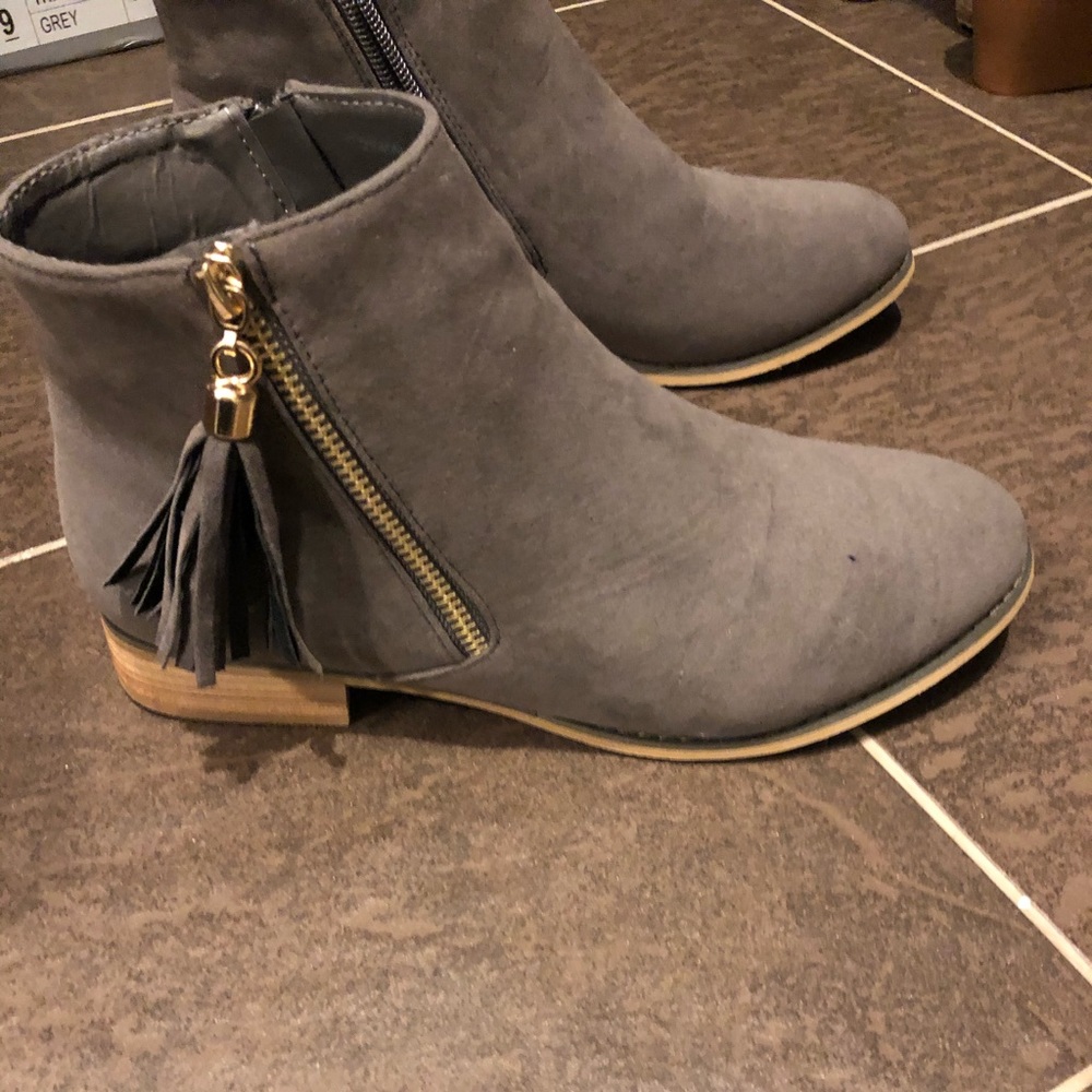 Grey boots size 9